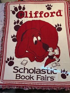 1999 Clifford Scholastic Book Fairs Red Woven Tapestry Throw Blanket